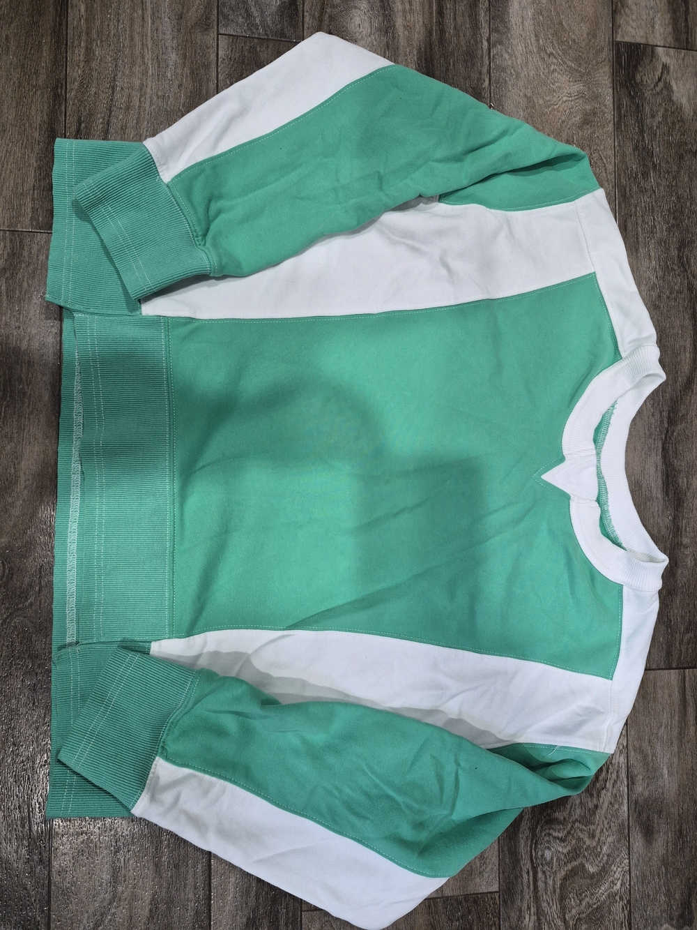 Amazon Green and White Colorblock Sweatshirt